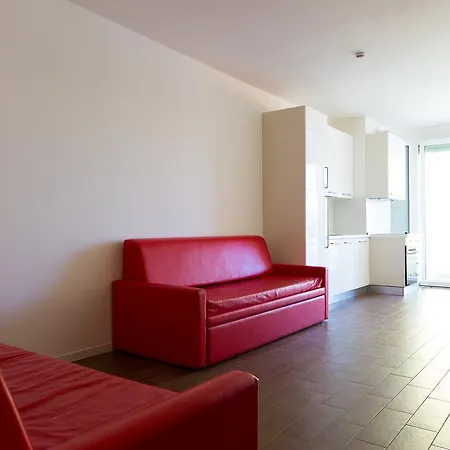 Aparthotel Empire 4*