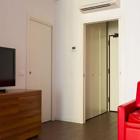 Empire Aparthotel