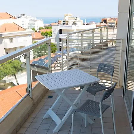 Aparthotel Empire 4*